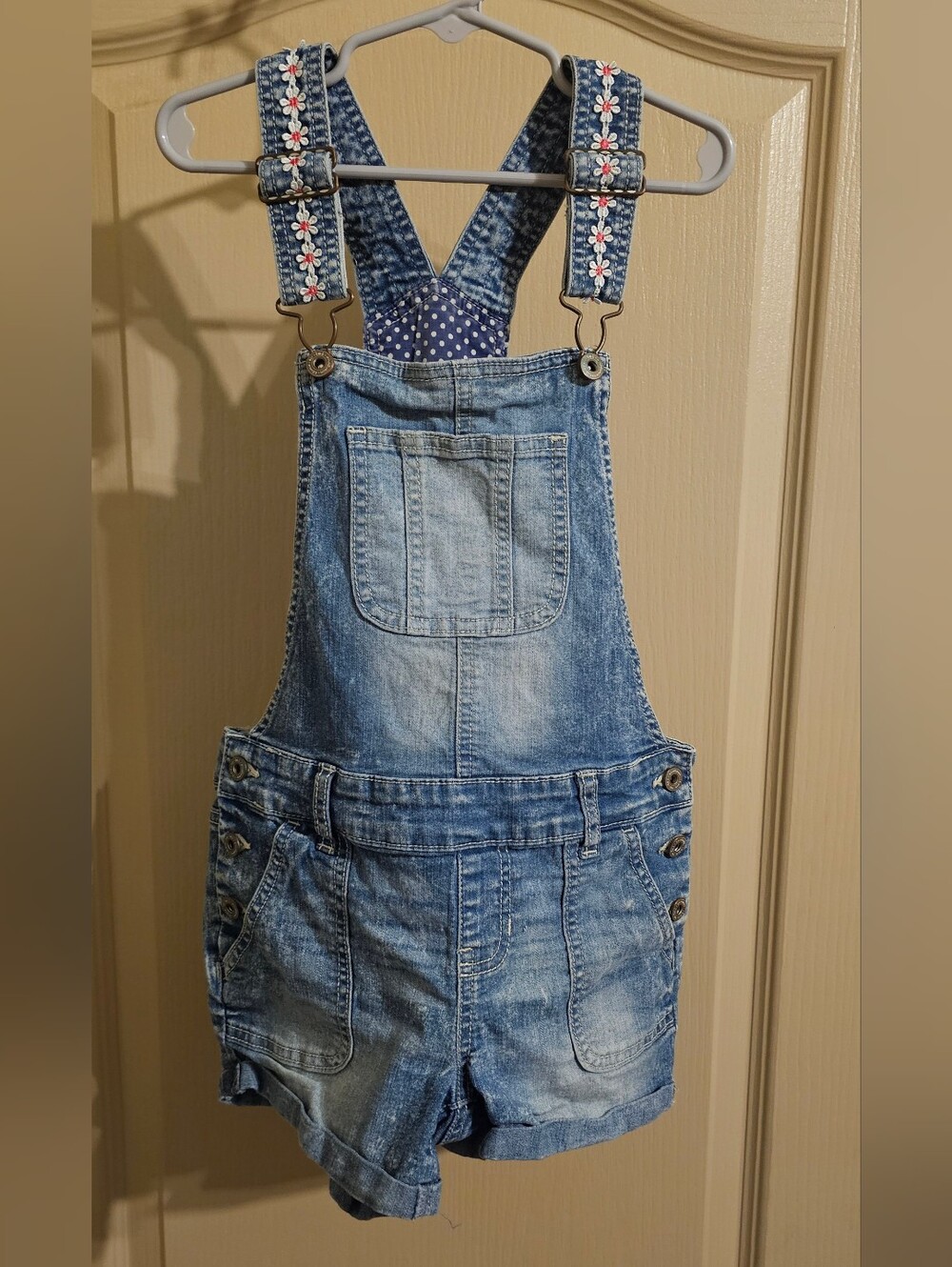LEI Girls Medium 7/8 Embroidered Floral Jean Shorts Overalls